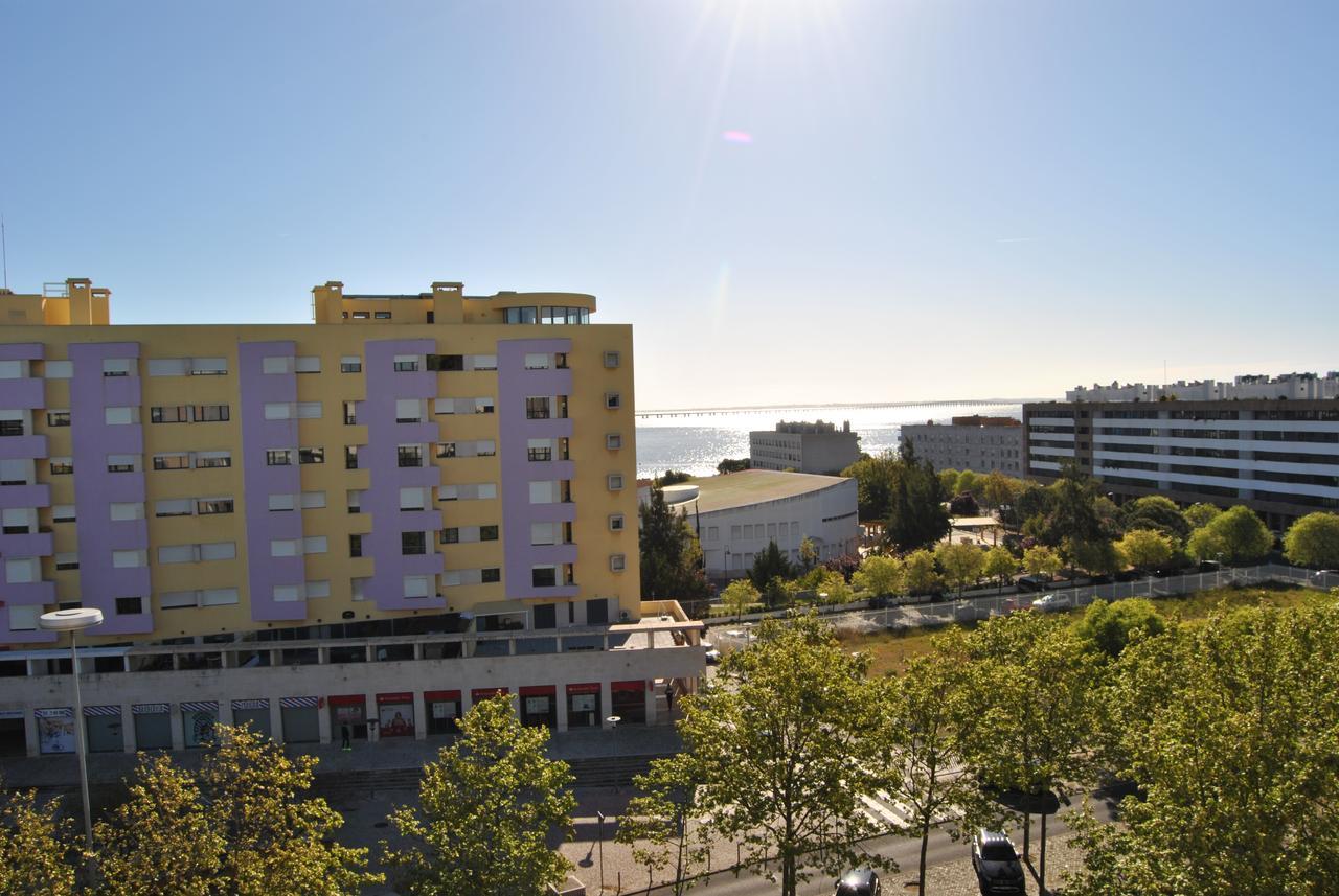 Parque Nacoes Prime Apartments 16 - 3 Quartos Lissabon Buitenkant foto
